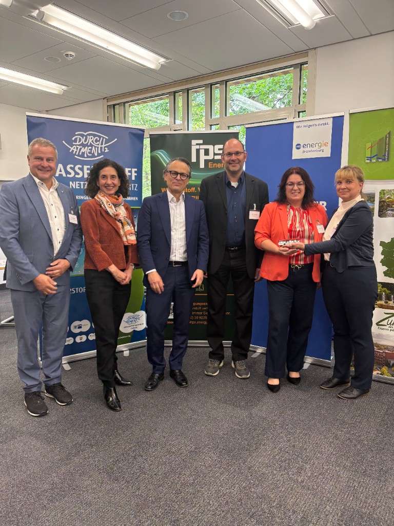 Brandenburger Wasserstofftag Gruppenbild, v. l. n. r.: Jens Krause, Luzi Teber, Leif Christian Cropp, Ralf Thalmann, Kathrin Jung, Anja Linke